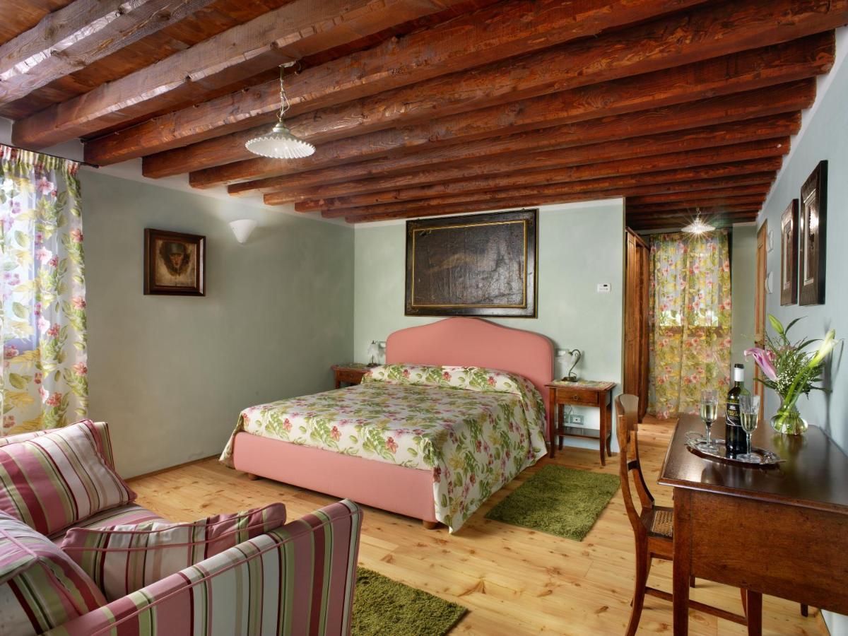 カンポ・サン・マルティーノ Tenuta Le Risare Bed & Breakfast エクステリア 写真
