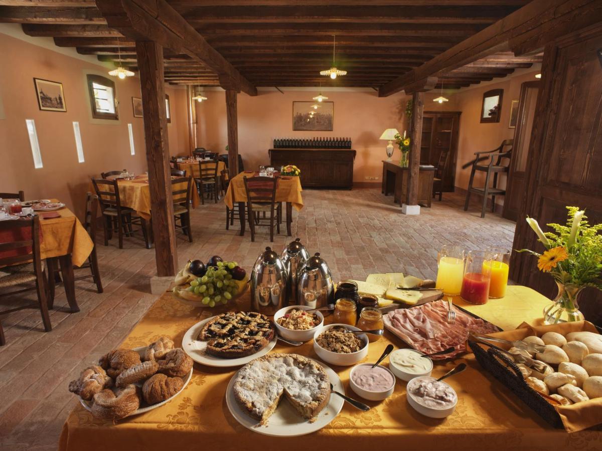 カンポ・サン・マルティーノ Tenuta Le Risare Bed & Breakfast エクステリア 写真